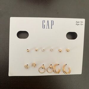 GAP Gold Earring Set